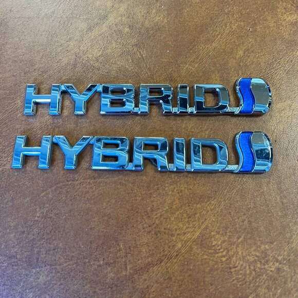 TOYOTA RAV4 XA40 Right Left Fender Emblem Logo Set‎ 75361-42030 2015 - Picture 1 of 9